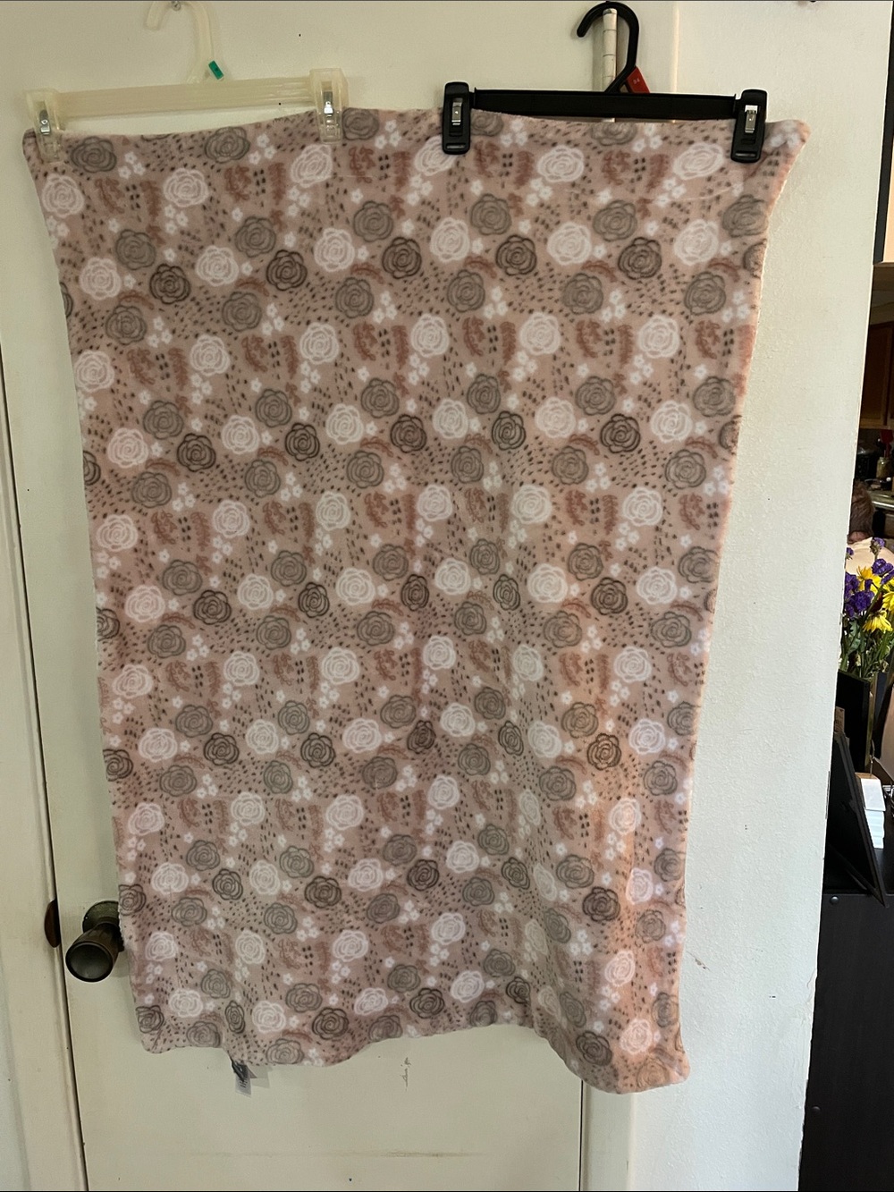 Soft Plush Baby Blanket  27 x 39